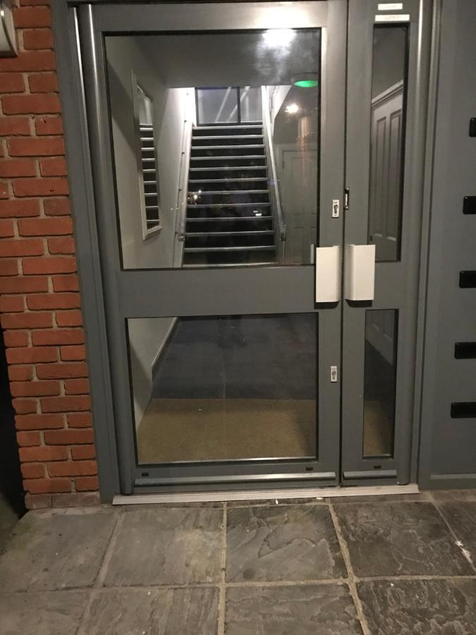 Marie'S Serviced Apartments- 2 Bedroom City Stay Bedford Exterior photo